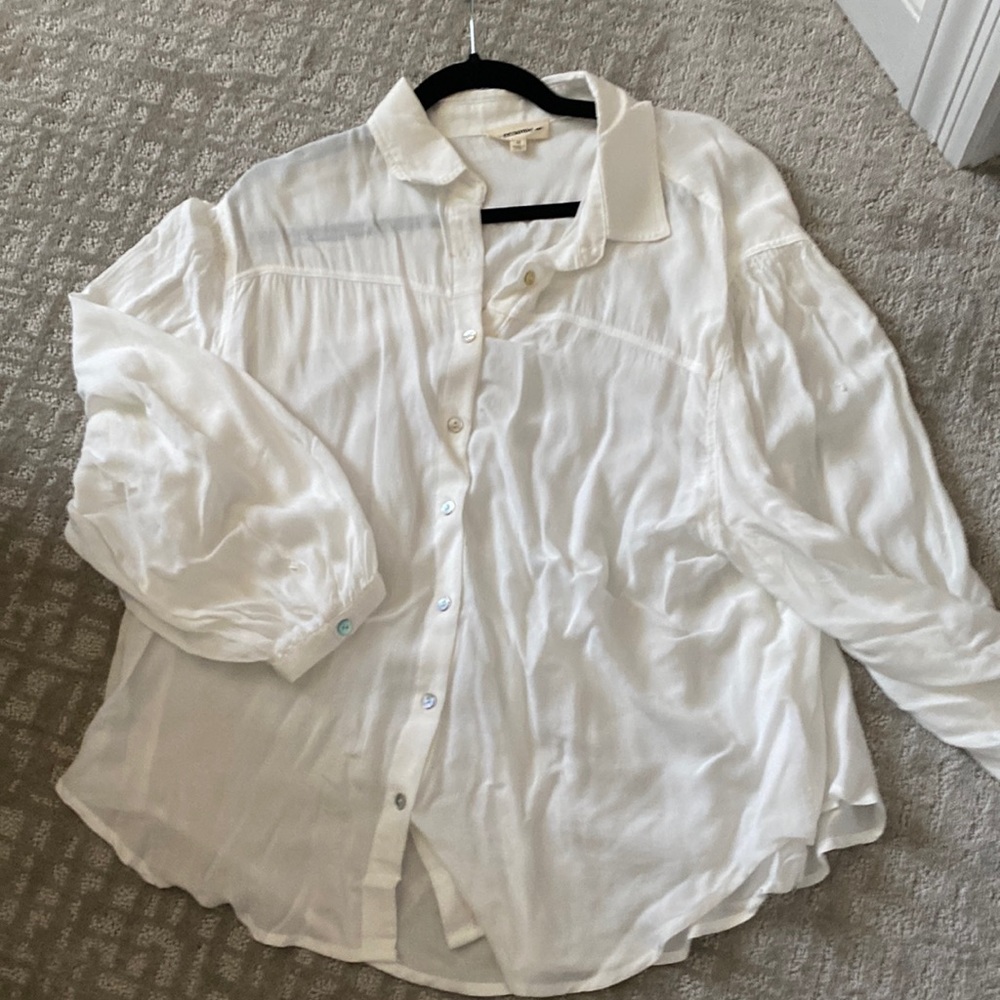 Flowey poets shirt